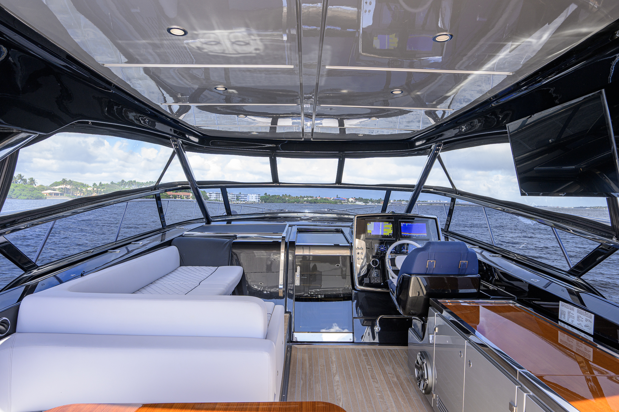 Angelamar yacht photo 46