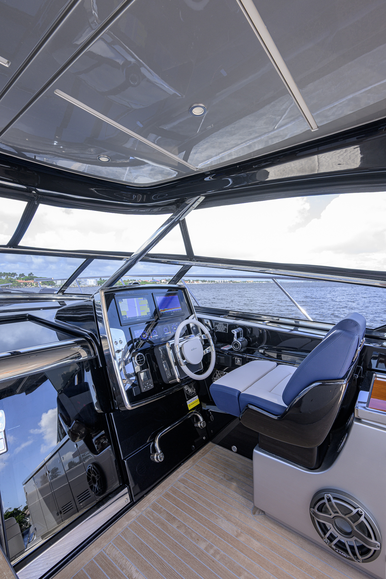 Angelamar yacht photo 77
