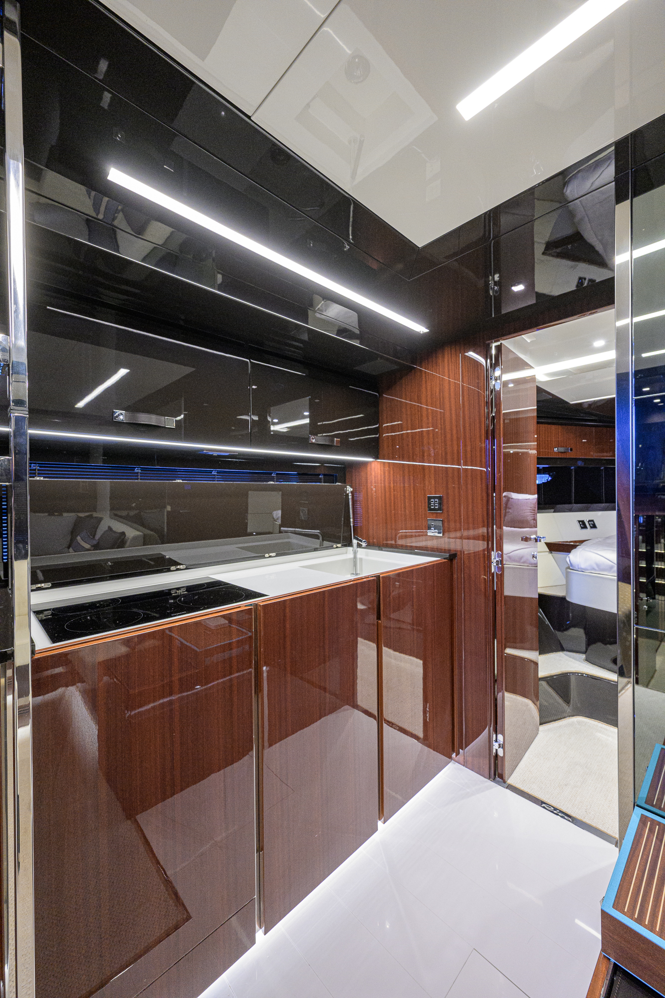 Angelamar yacht photo 72