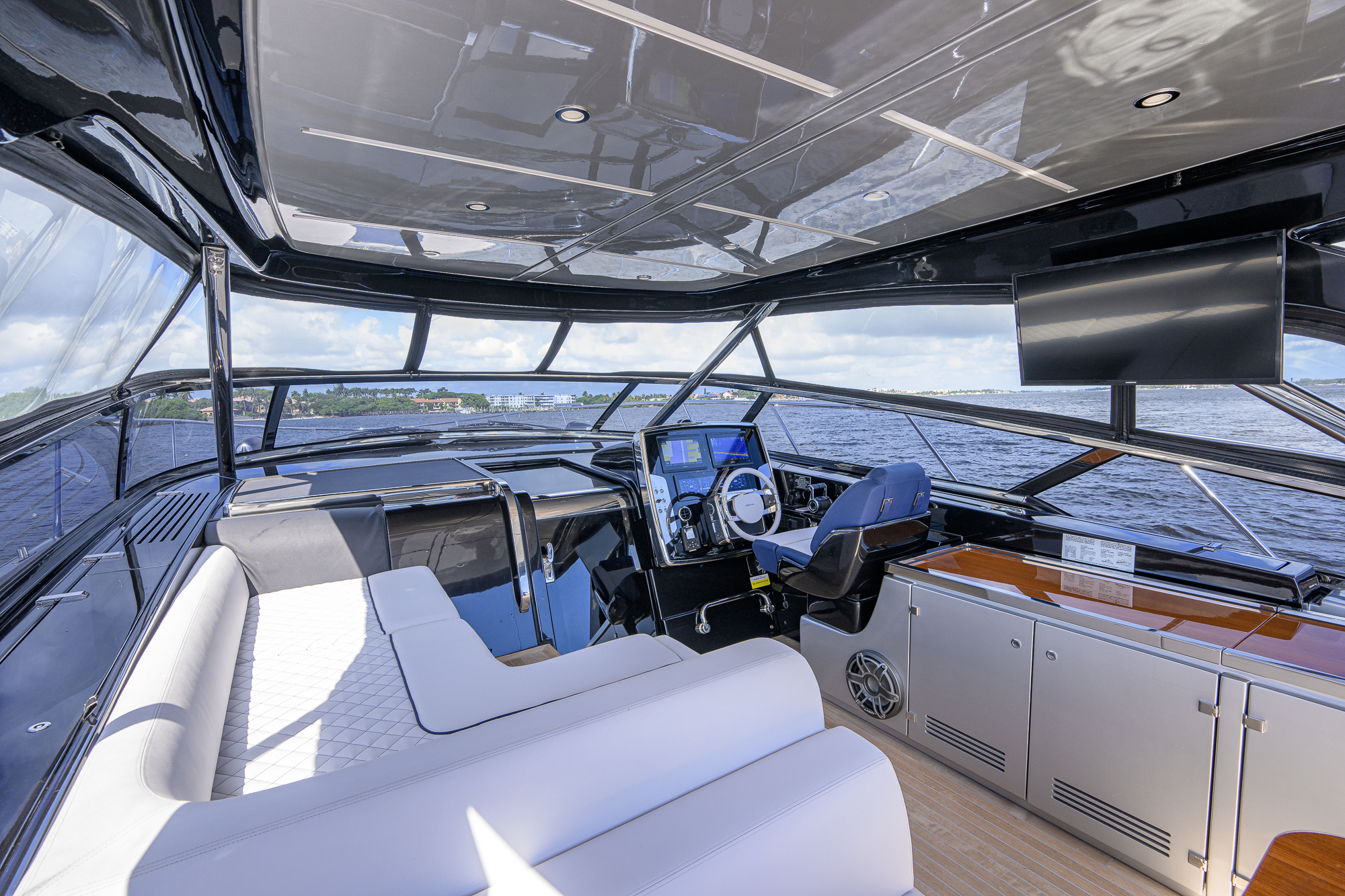 Angelamar yacht photo 44