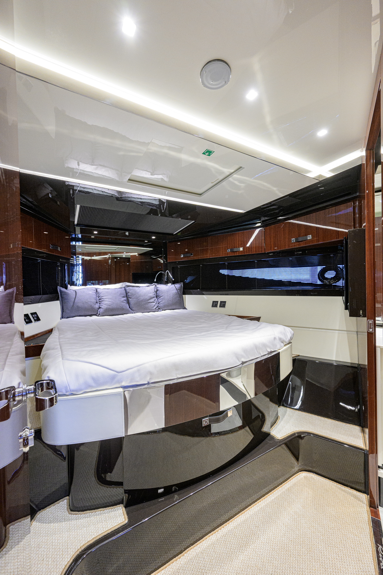 Angelamar yacht photo 82