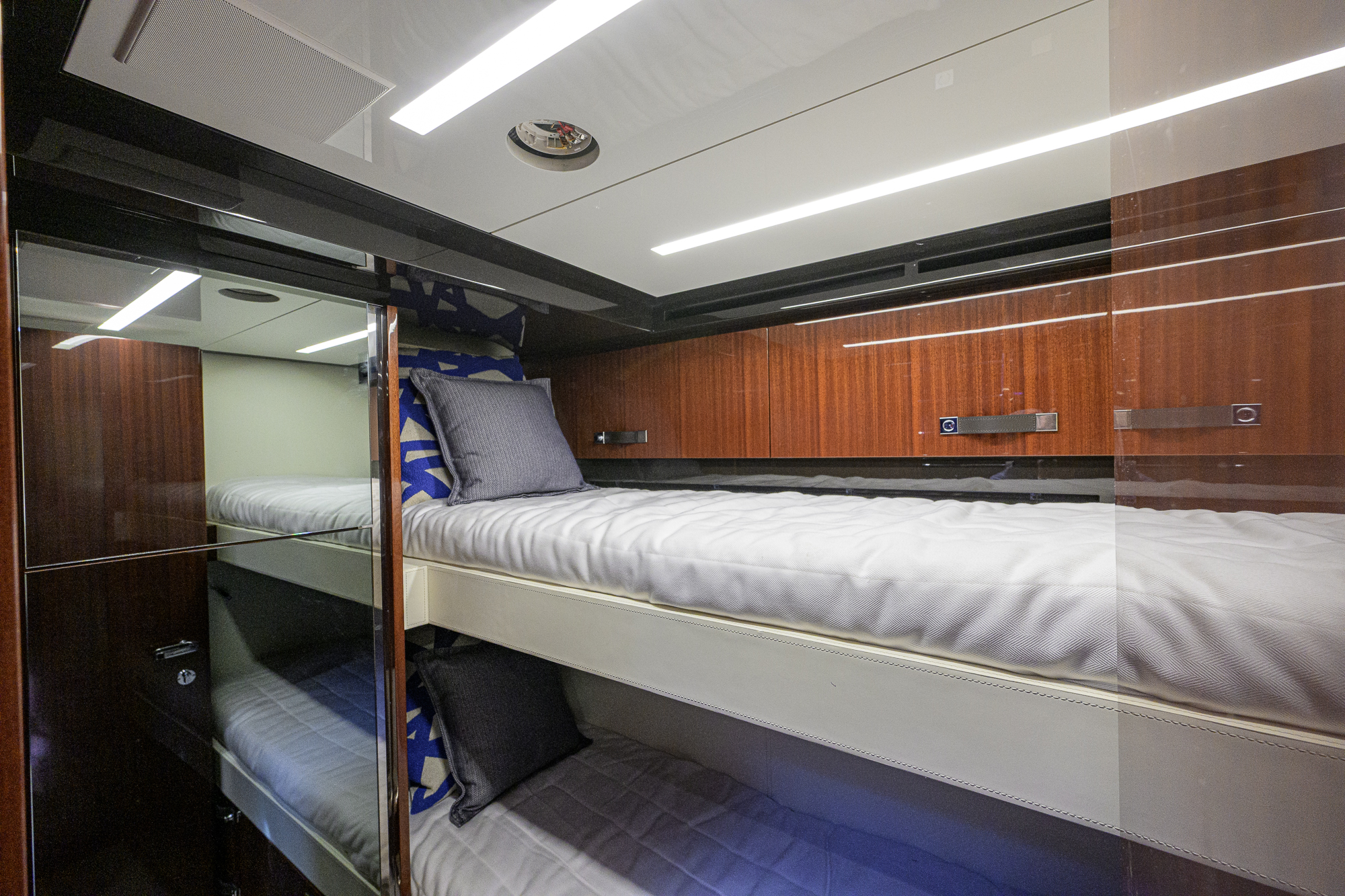 Angelamar yacht photo 93