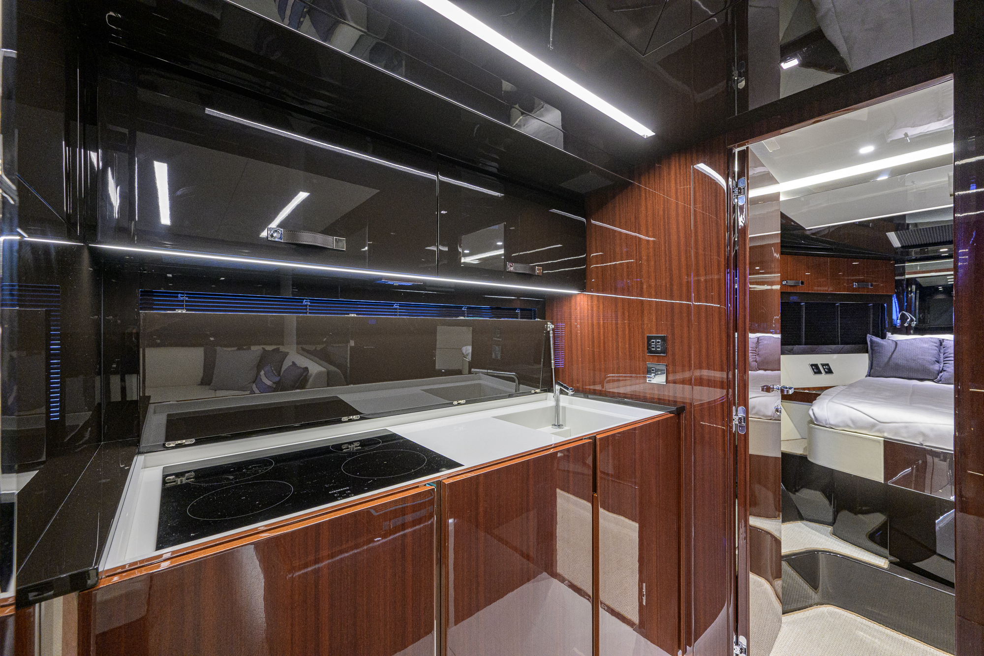 Angelamar yacht photo 73