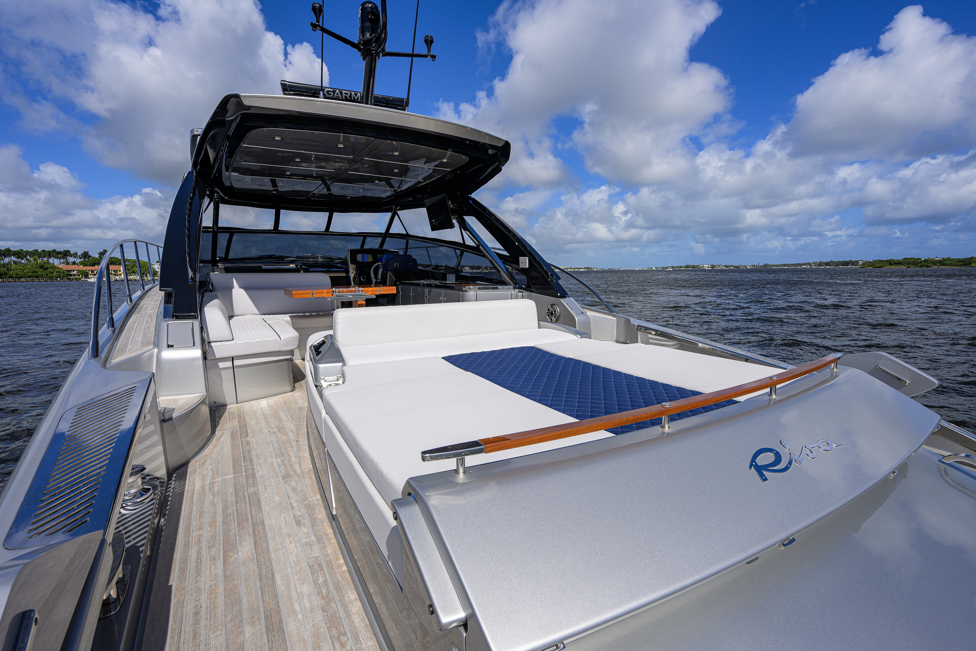 Angelamar yacht photo 24