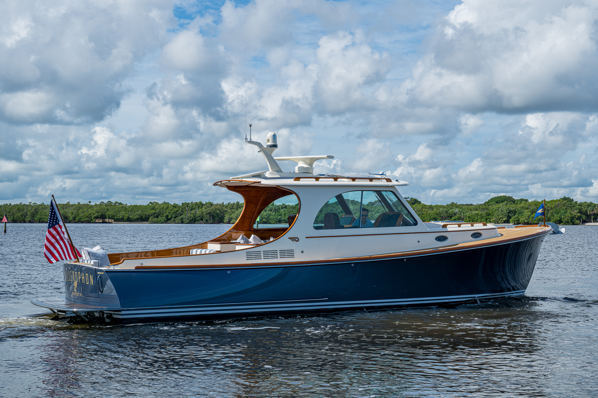 Bellerophon yacht photo 6
