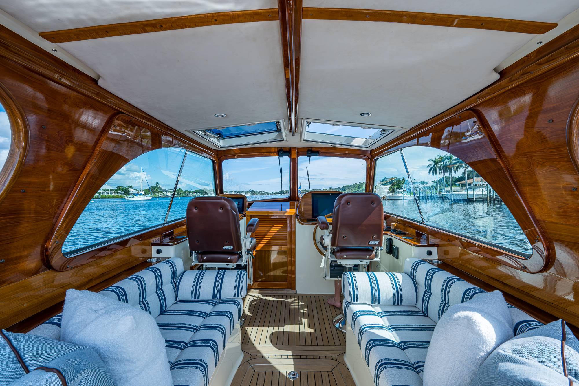Bellerophon yacht photo 57