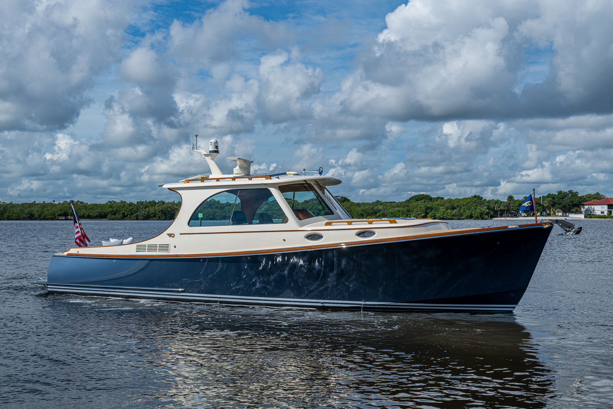 Bellerophon yacht photo 3
