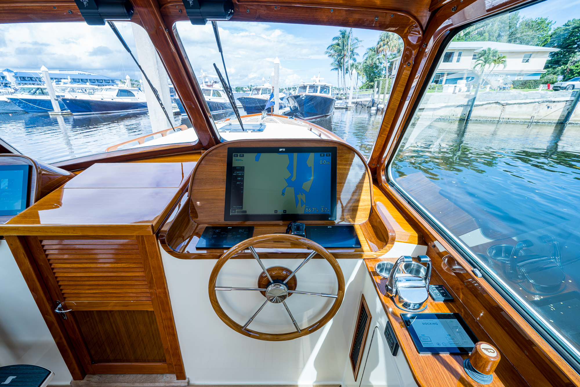 Bellerophon yacht photo 63