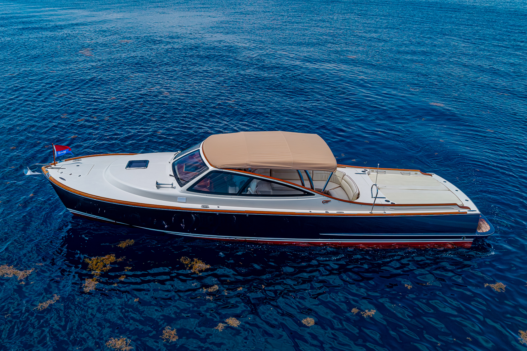 Capri yacht photo 4