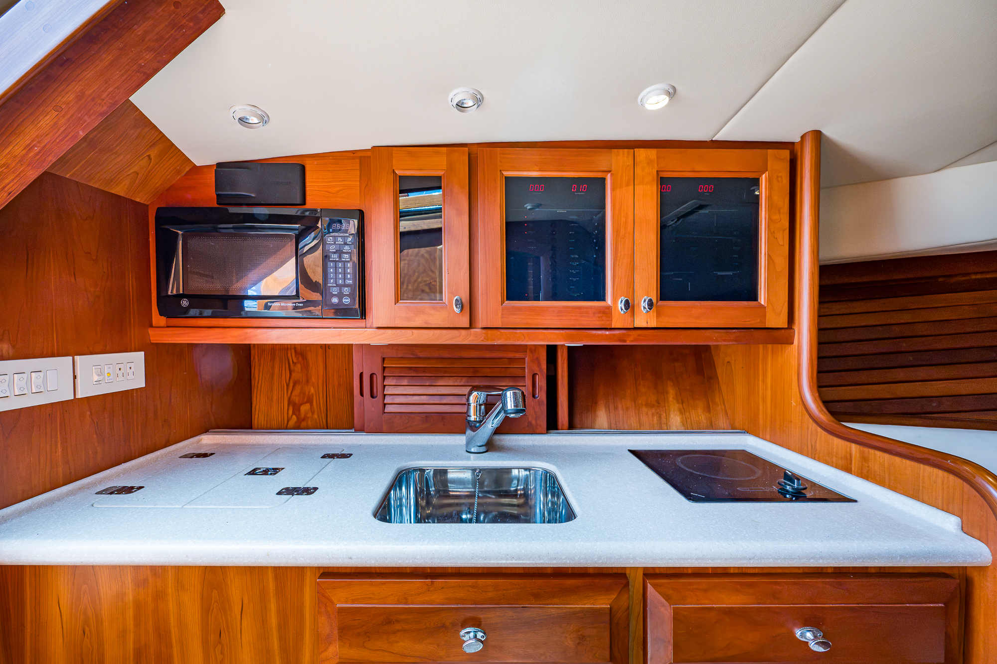 Capri yacht photo 57