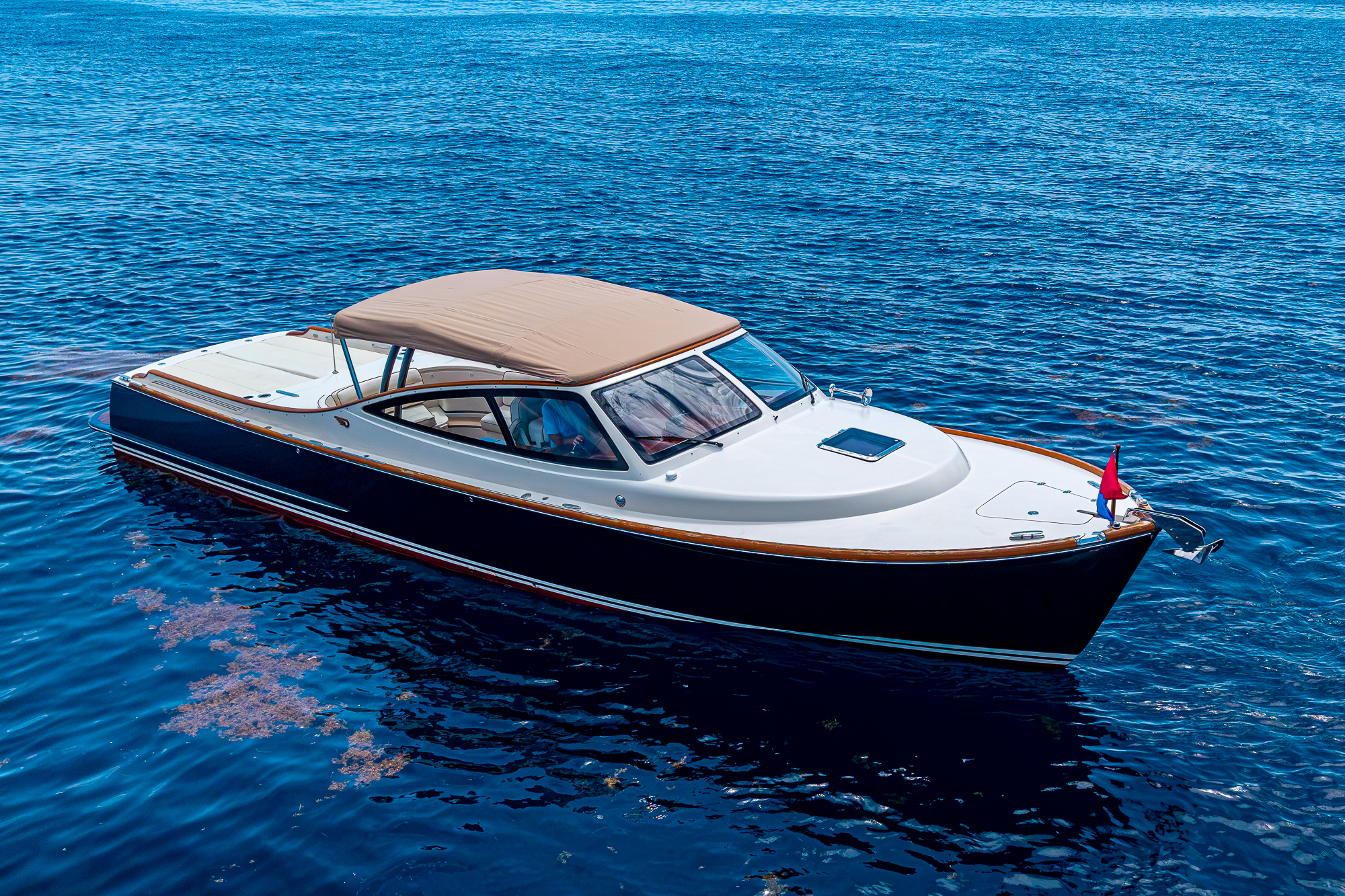 Capri yacht photo 9