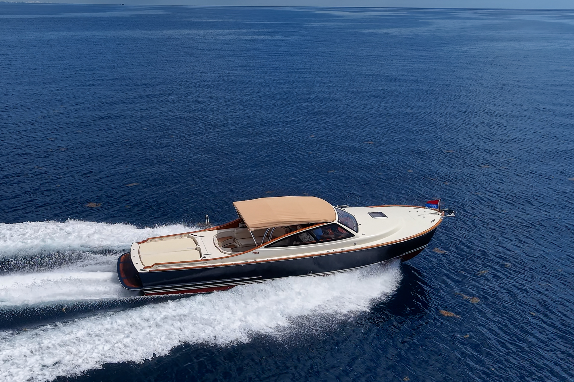 Capri yacht photo 23