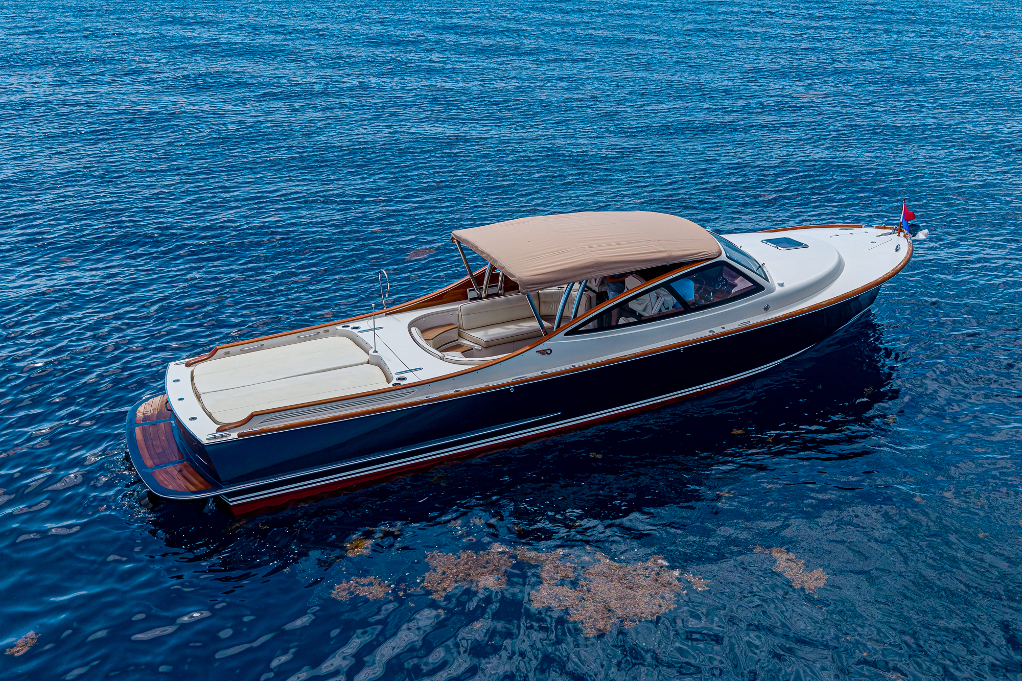 Capri yacht photo 7