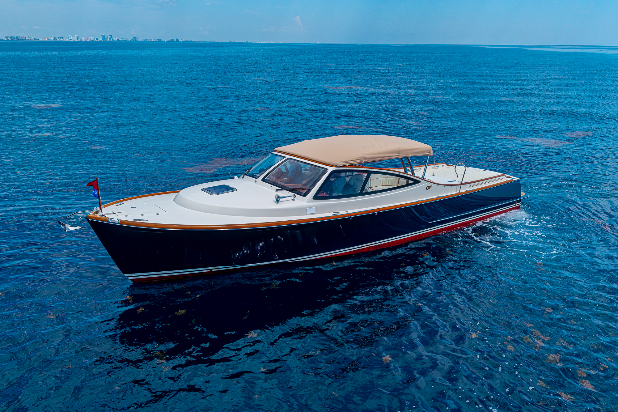 Capri yacht photo 12