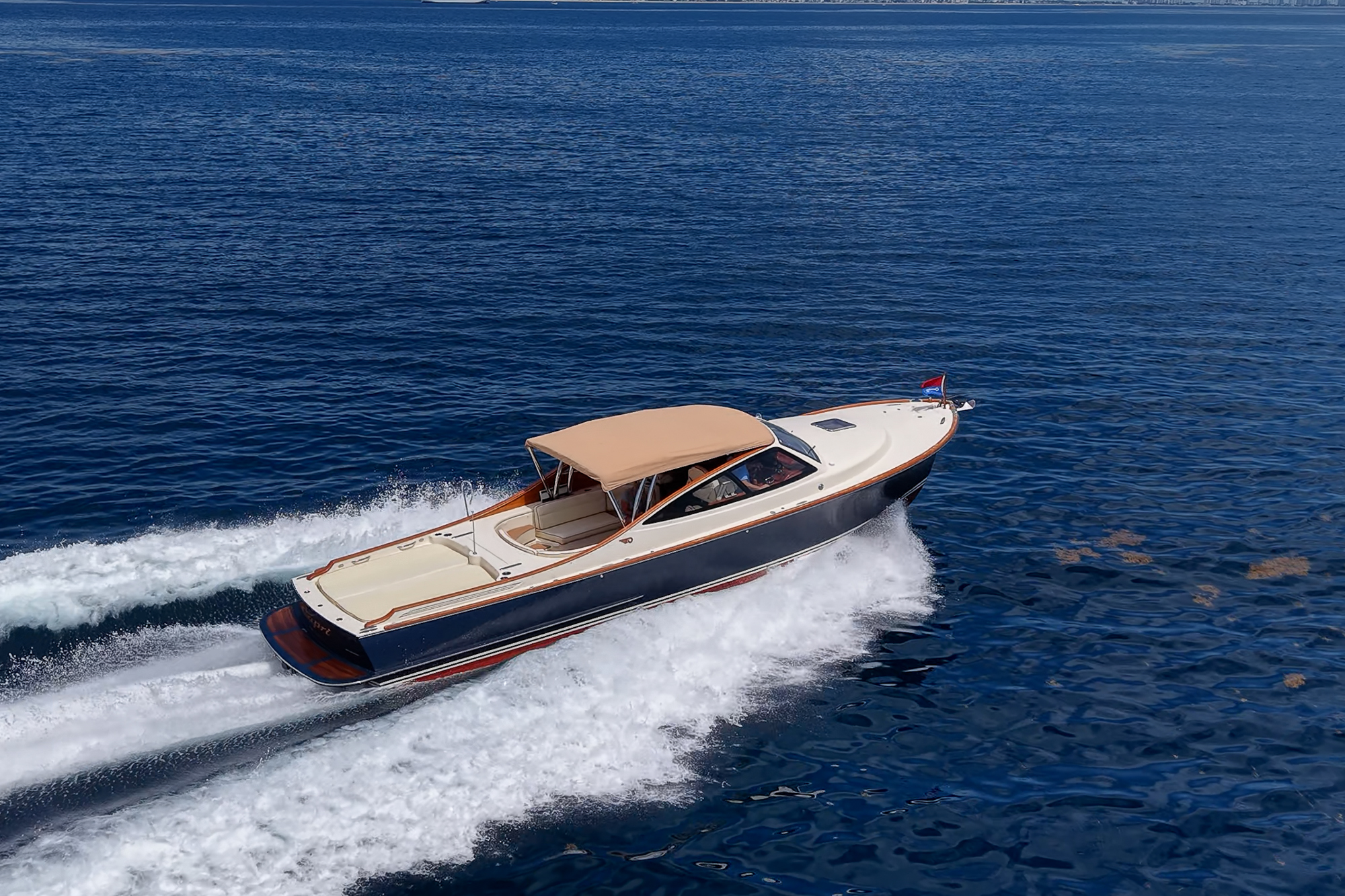 Capri yacht photo 16