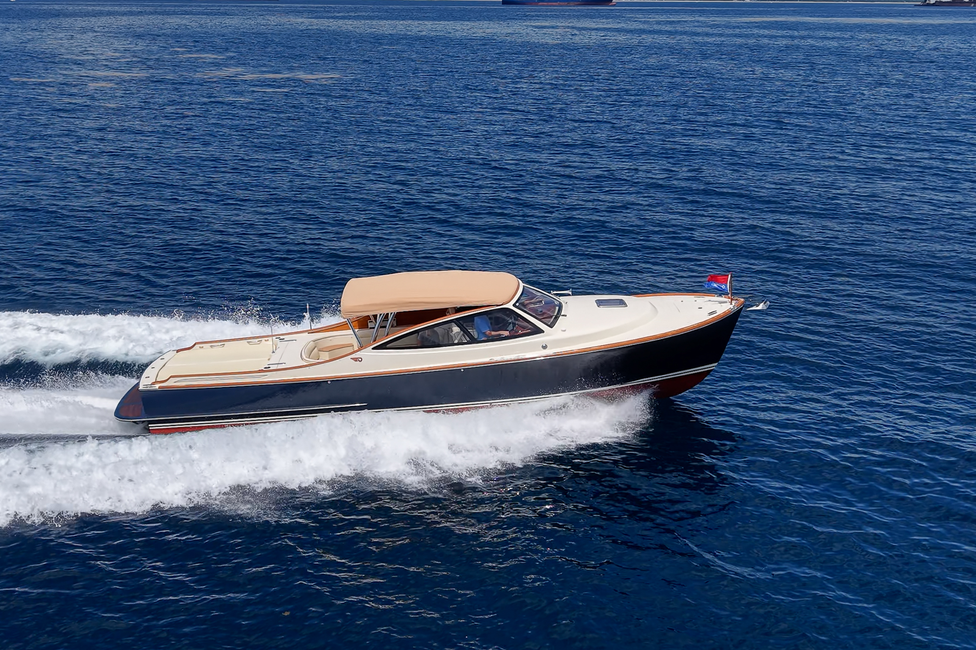 Capri yacht photo 14