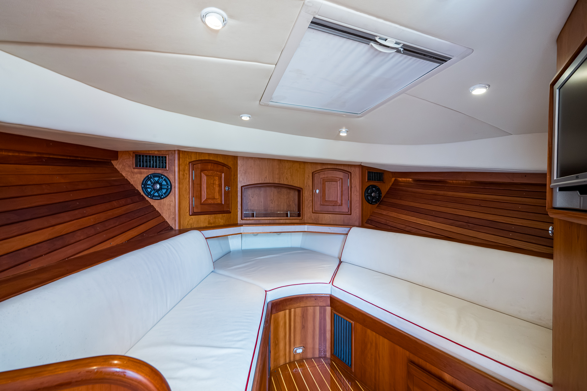 Capri yacht photo 54