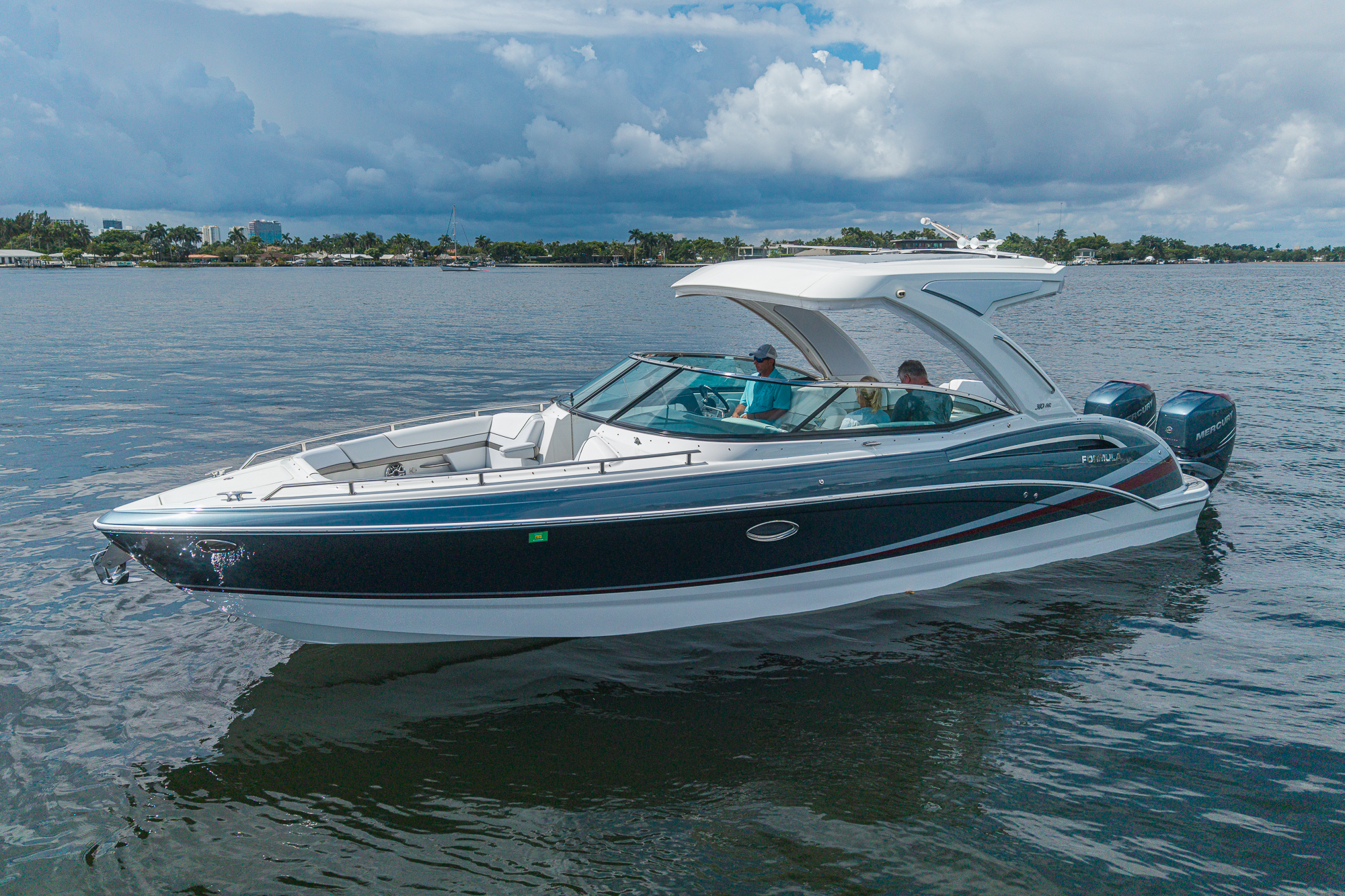 Formula yacht photo 9