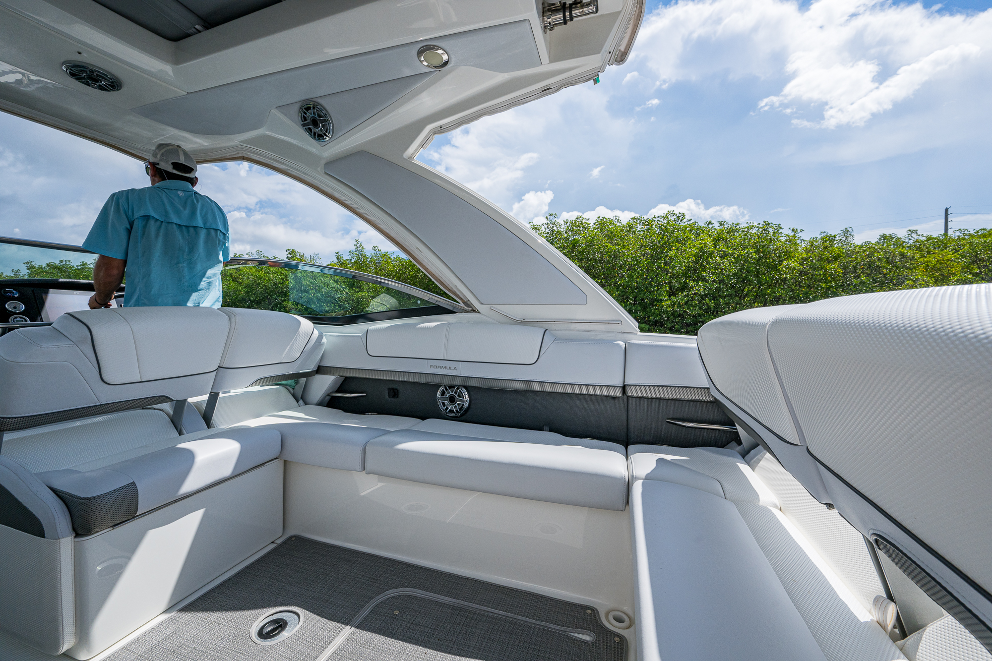 Formula yacht photo 46