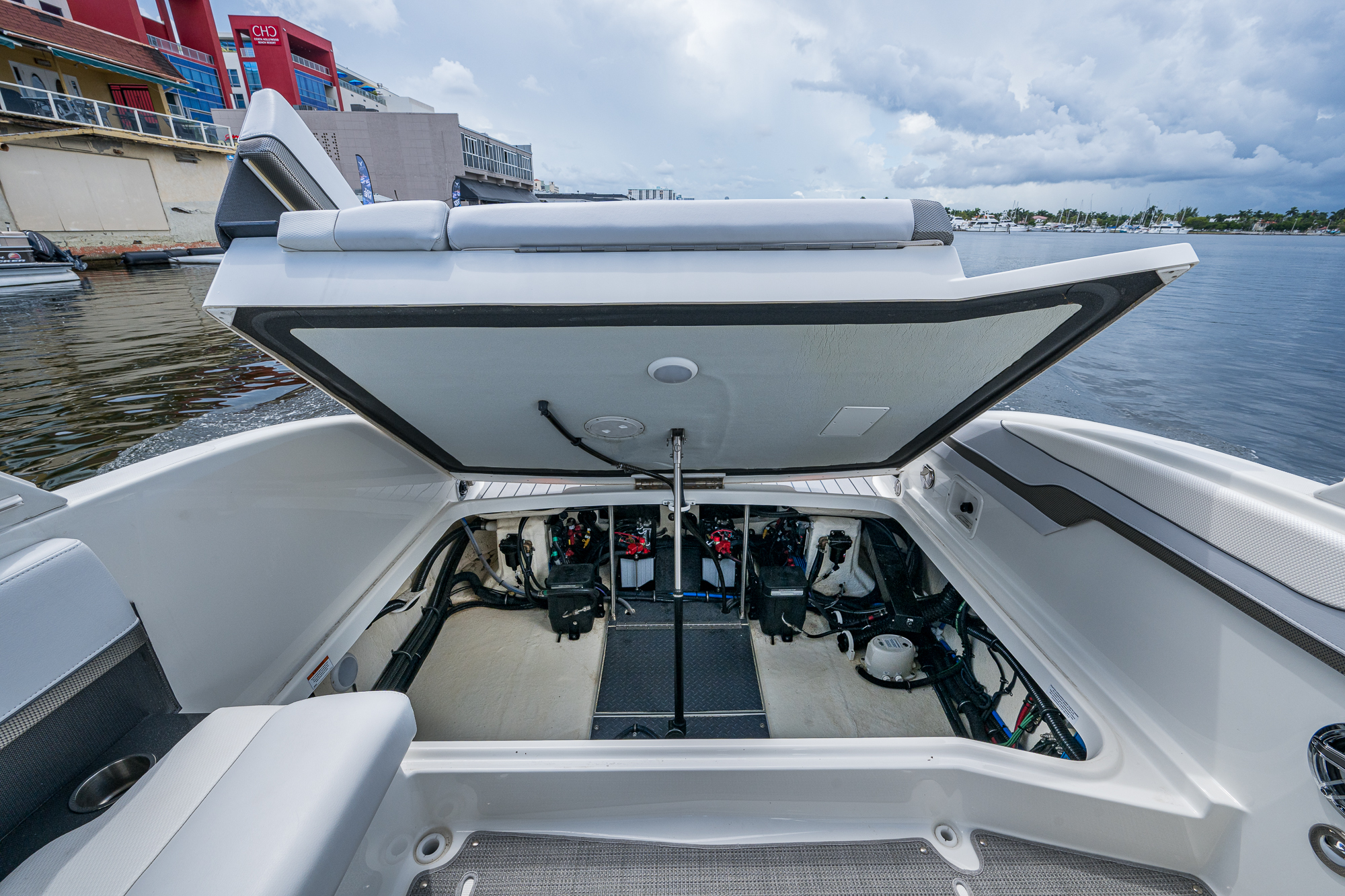 Formula yacht photo 69