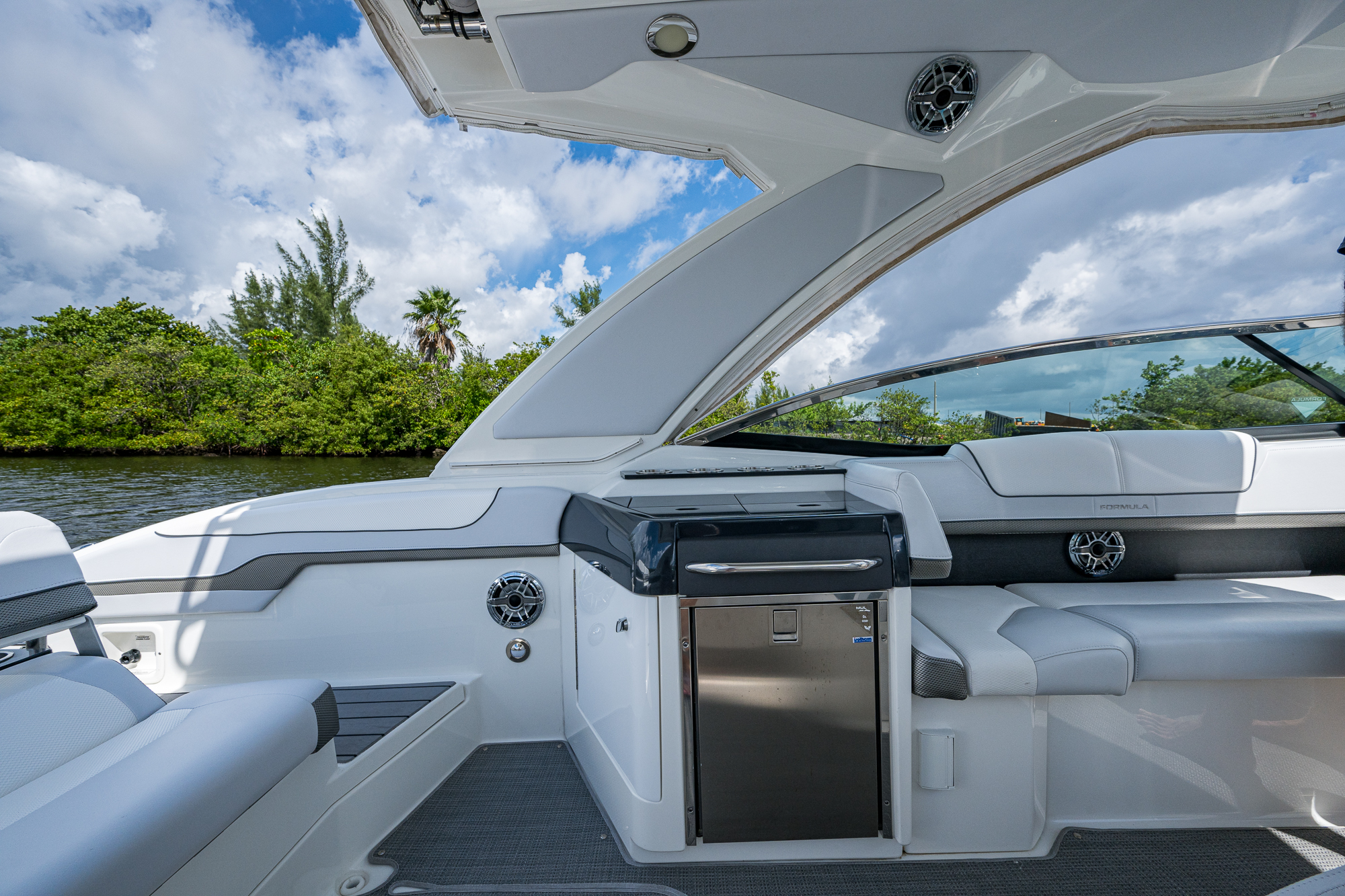 Formula yacht photo 50