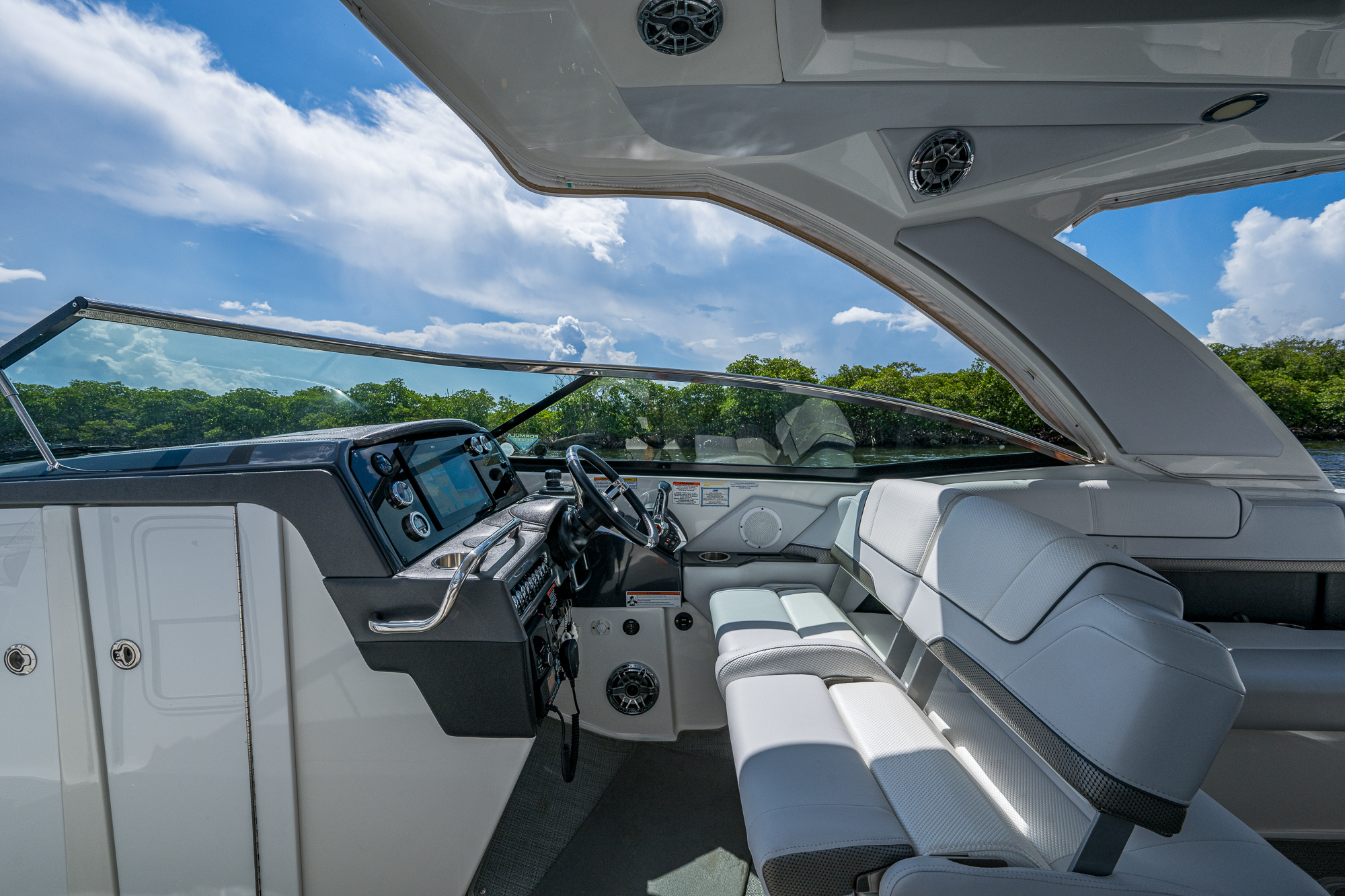 Formula yacht photo 59