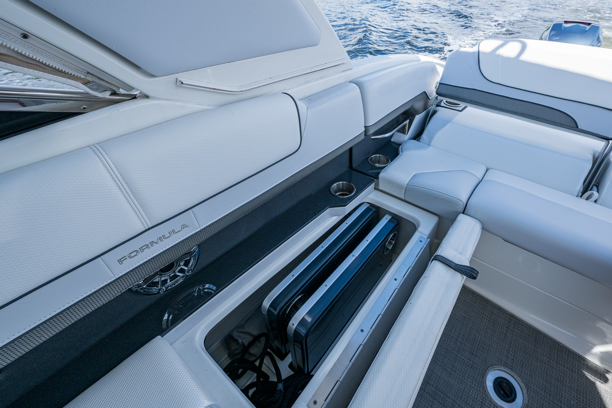Formula yacht photo 63