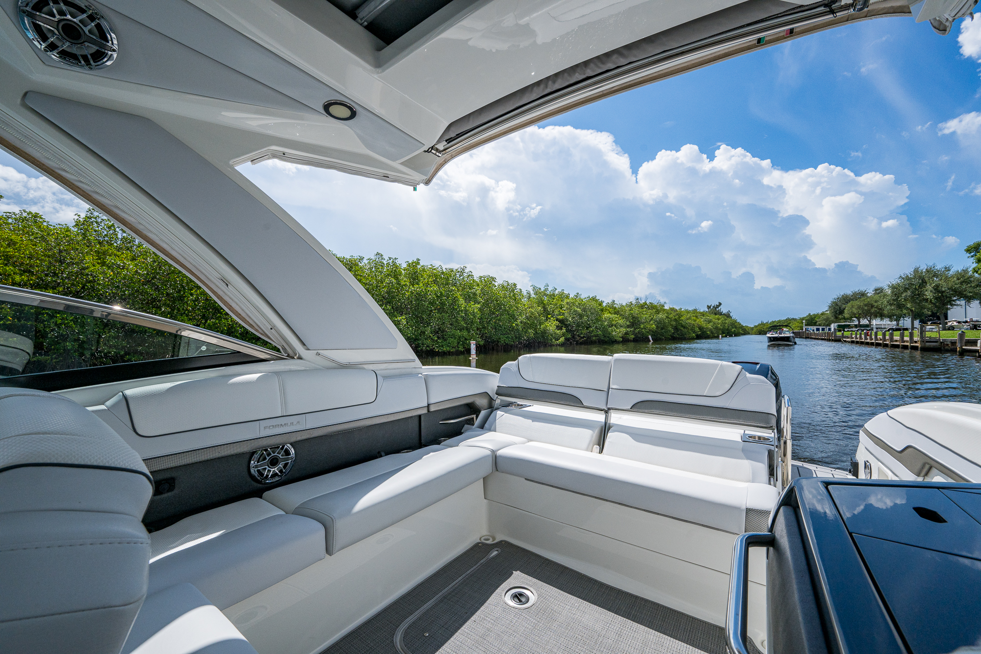 Formula yacht photo 47