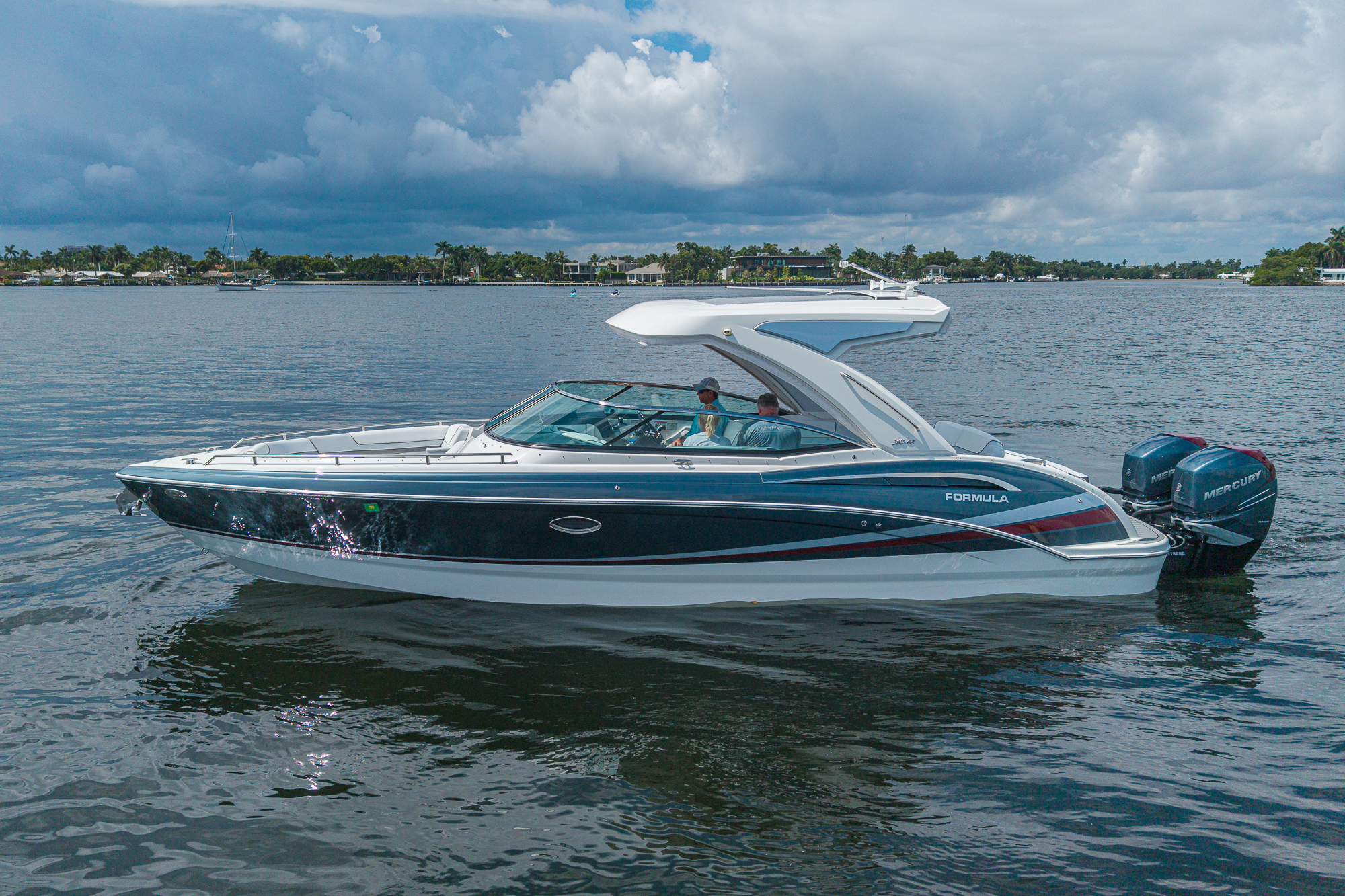 Formula yacht photo 10