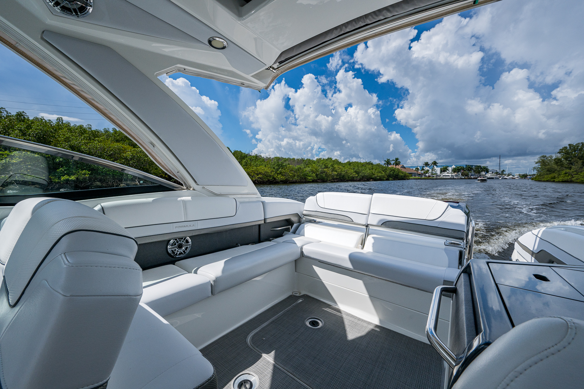 Formula yacht photo 51