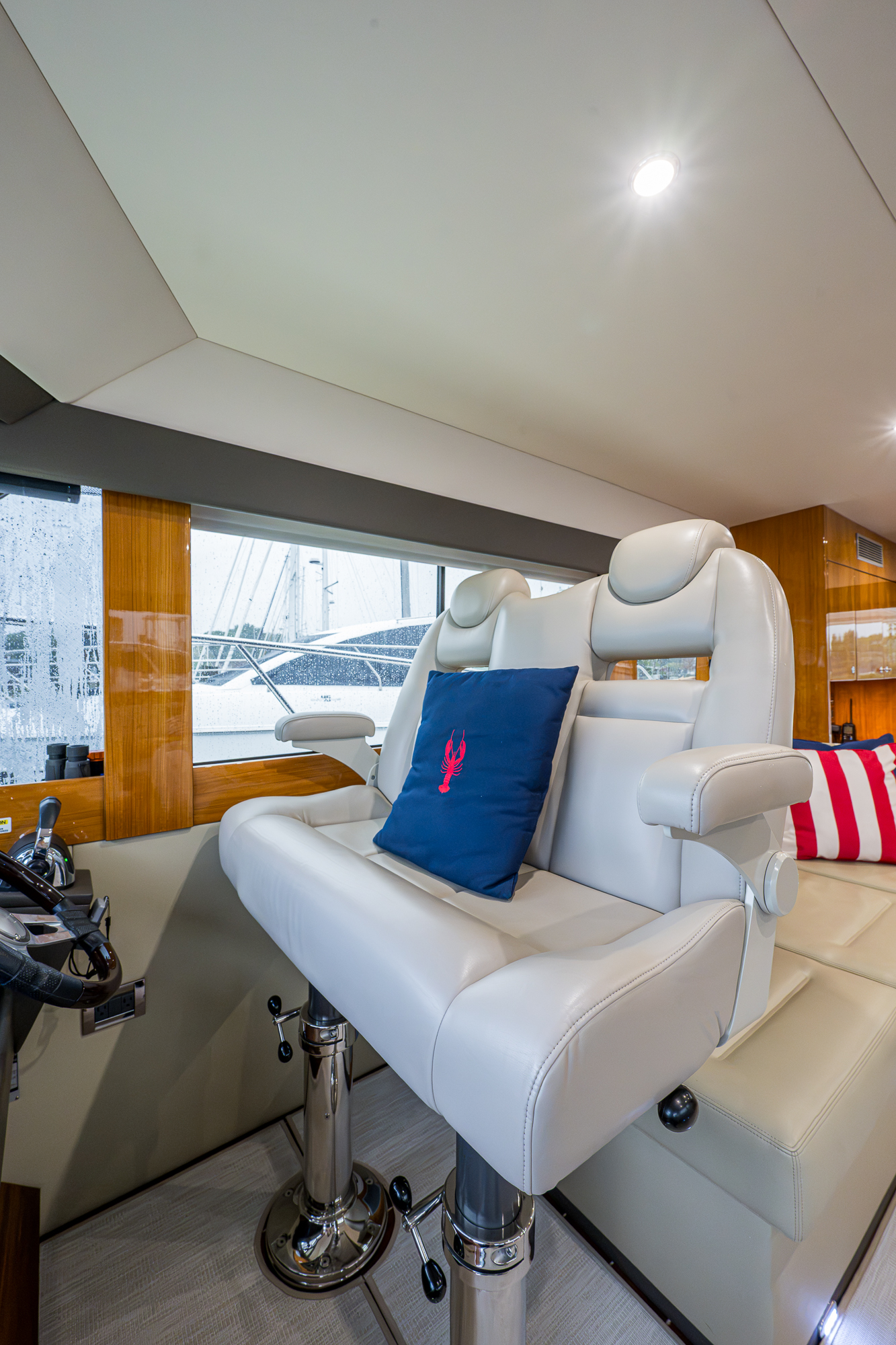 Levittate yacht photo 31
