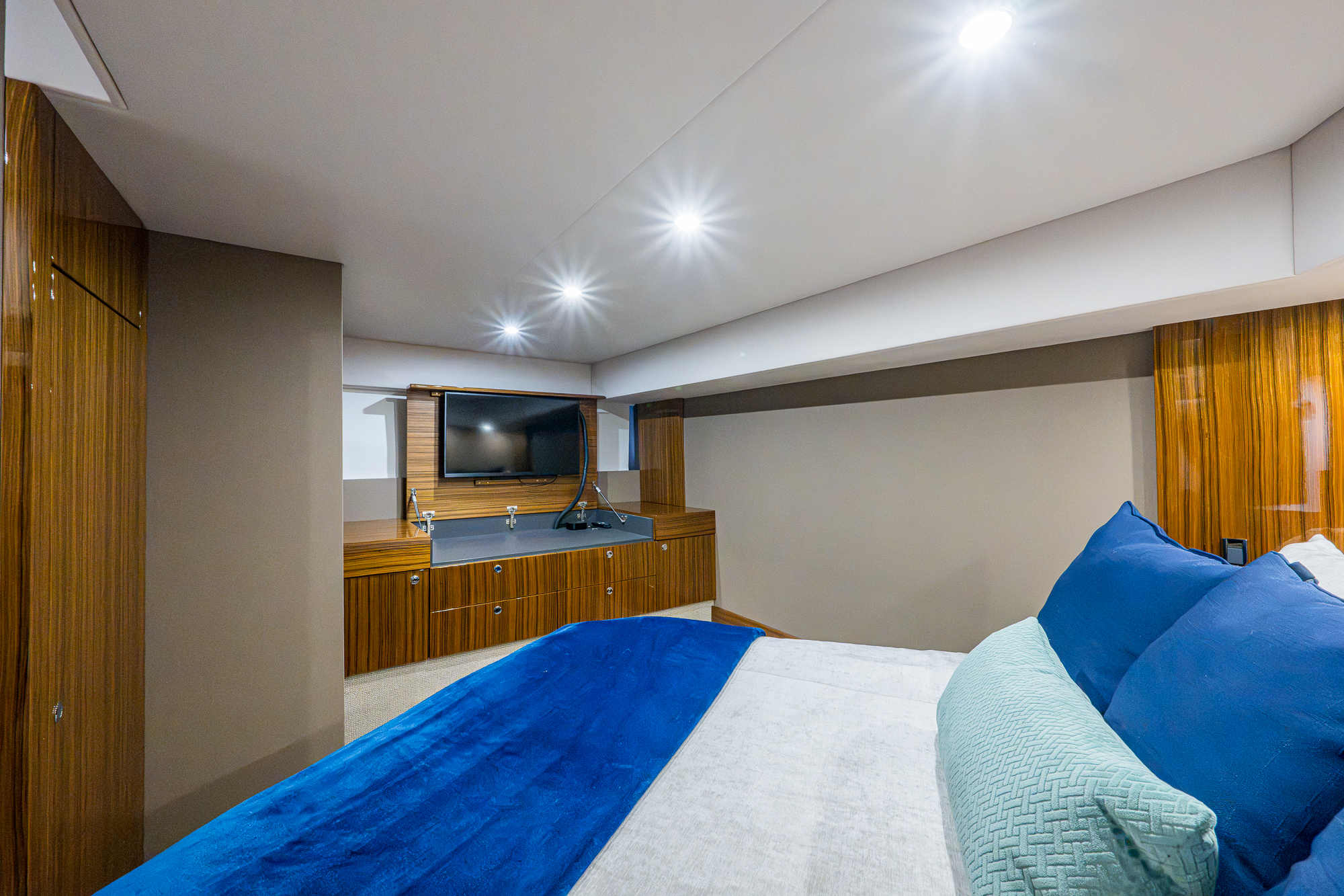Levittate yacht photo 56