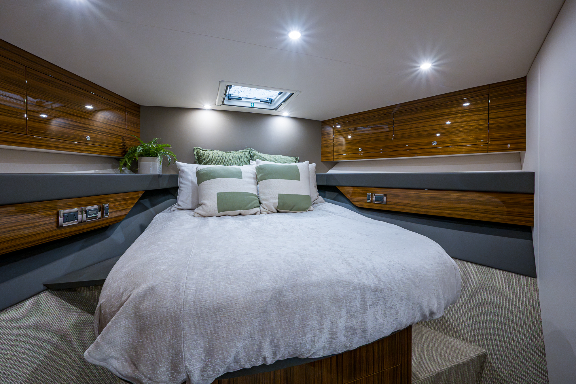 Levittate yacht photo 45