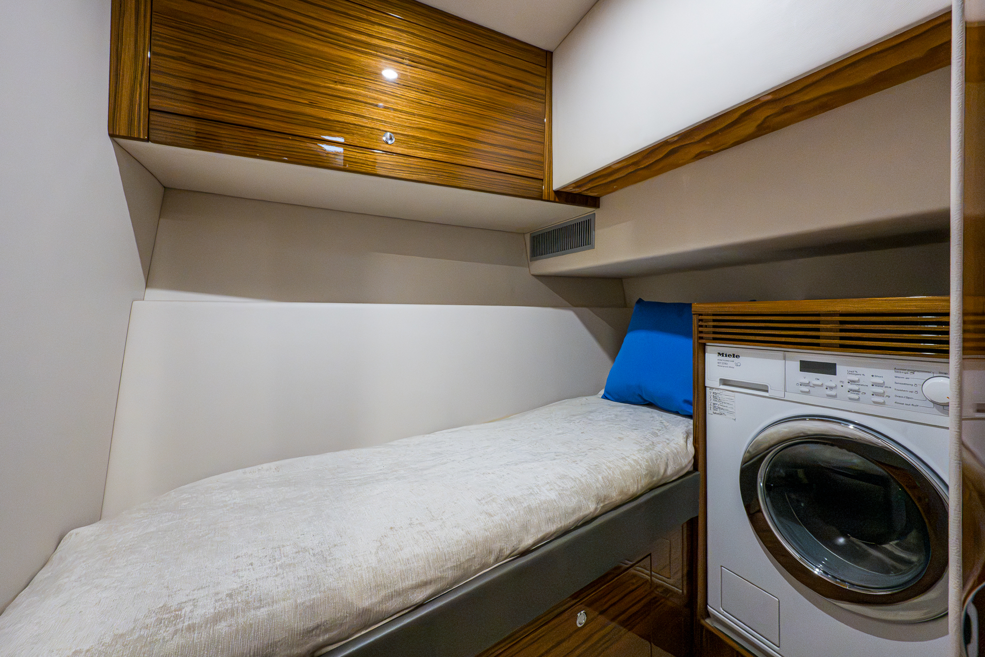 Levittate yacht photo 62