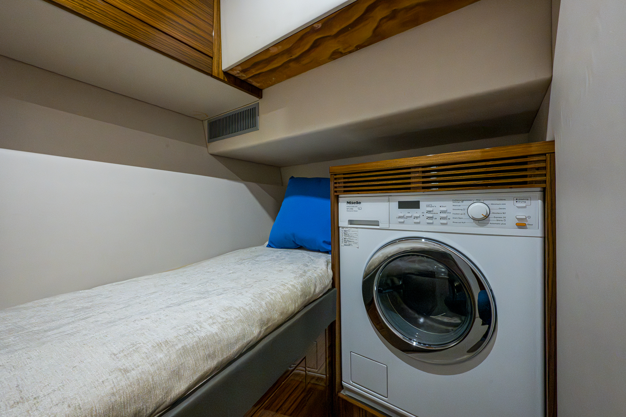 Levittate yacht photo 64