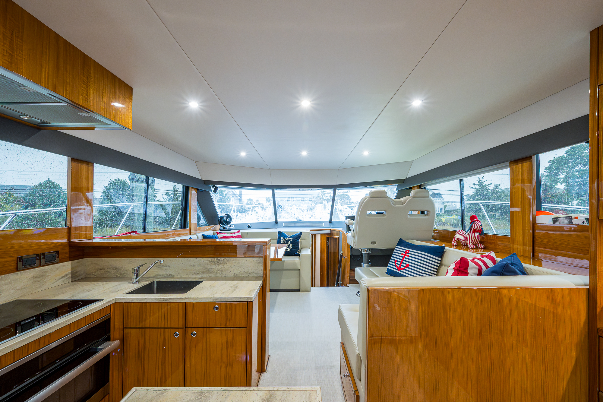 Levittate yacht photo 36