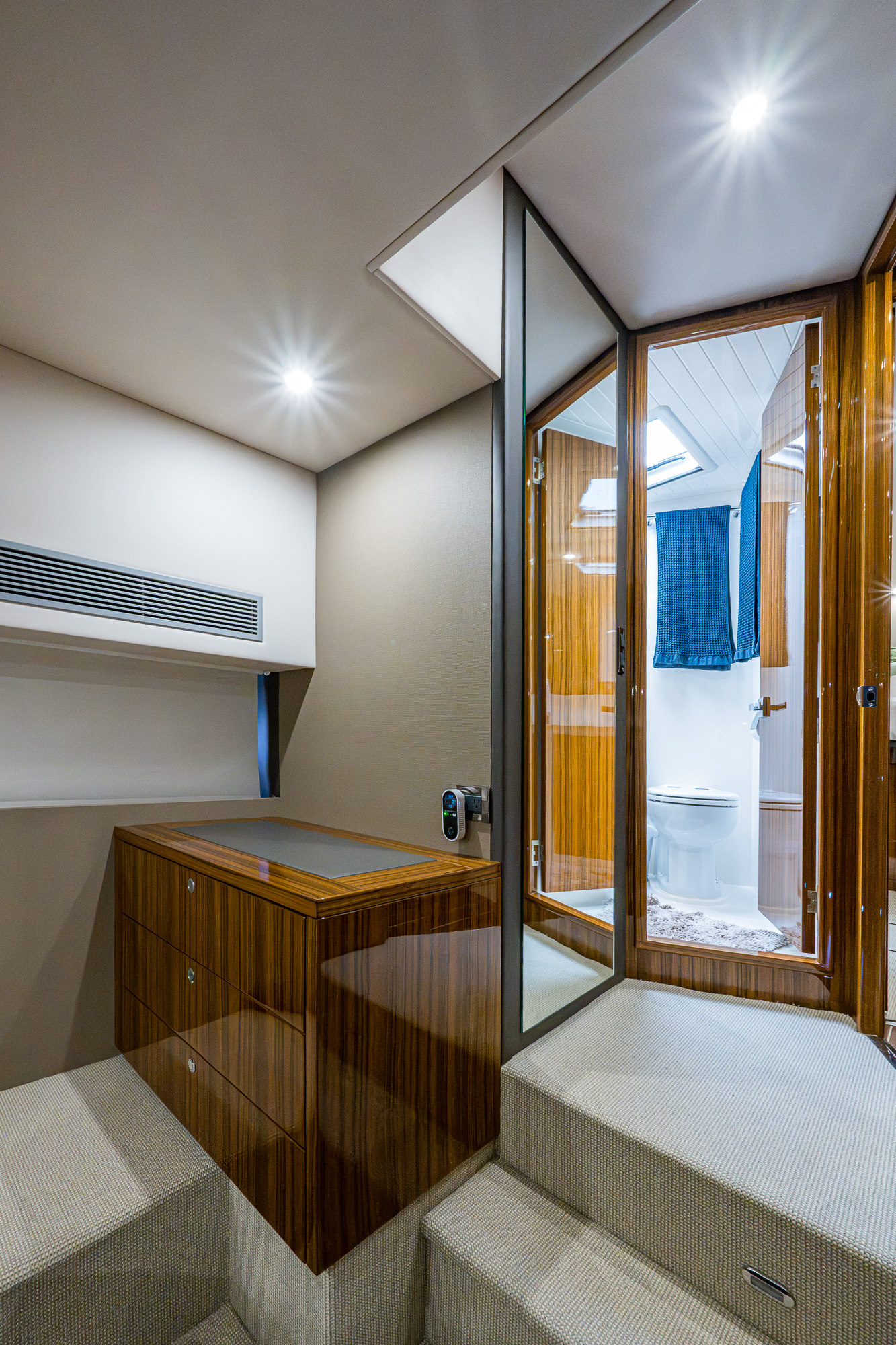 Levittate yacht photo 58