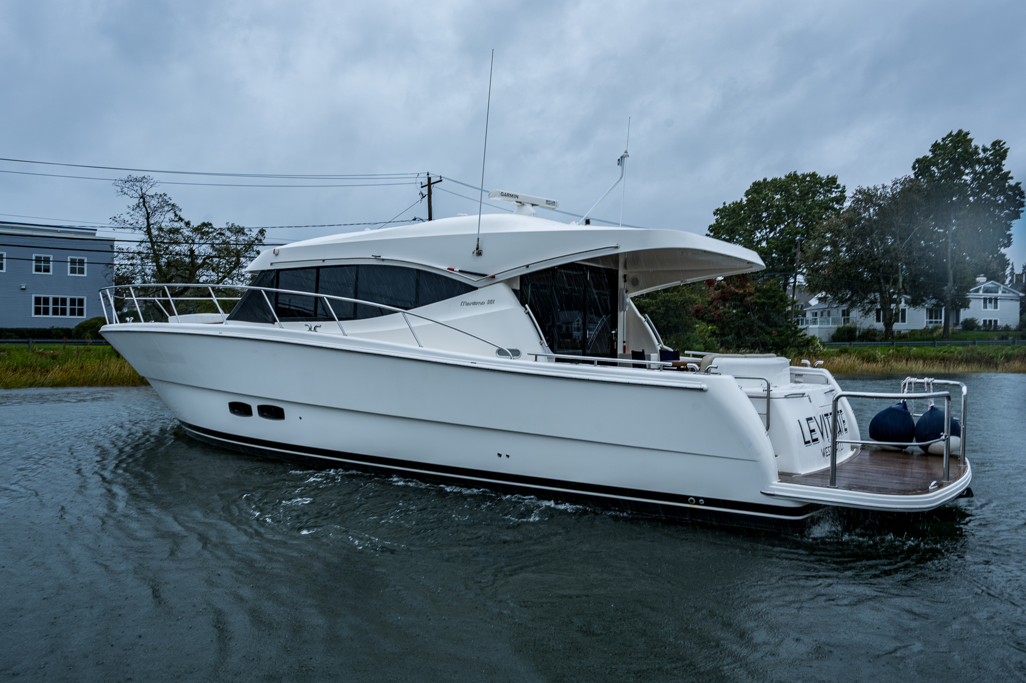 Levittate yacht photo 1