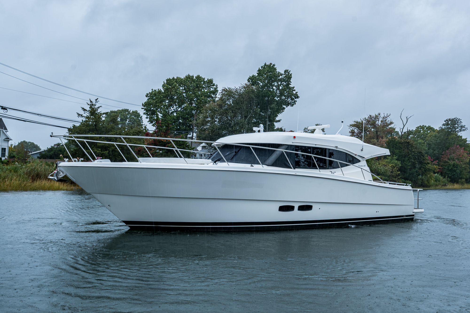 Levittate yacht photo 4