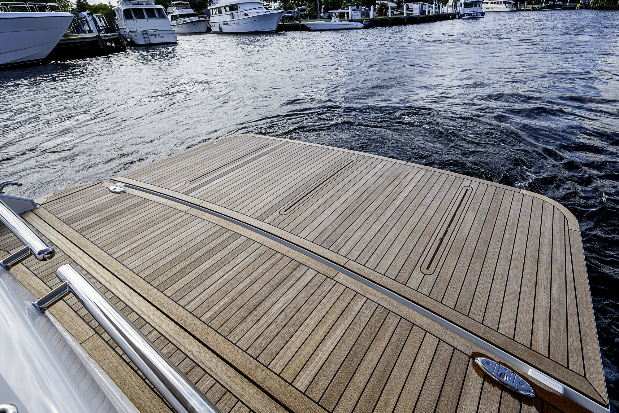 M60-26 yacht photo 50