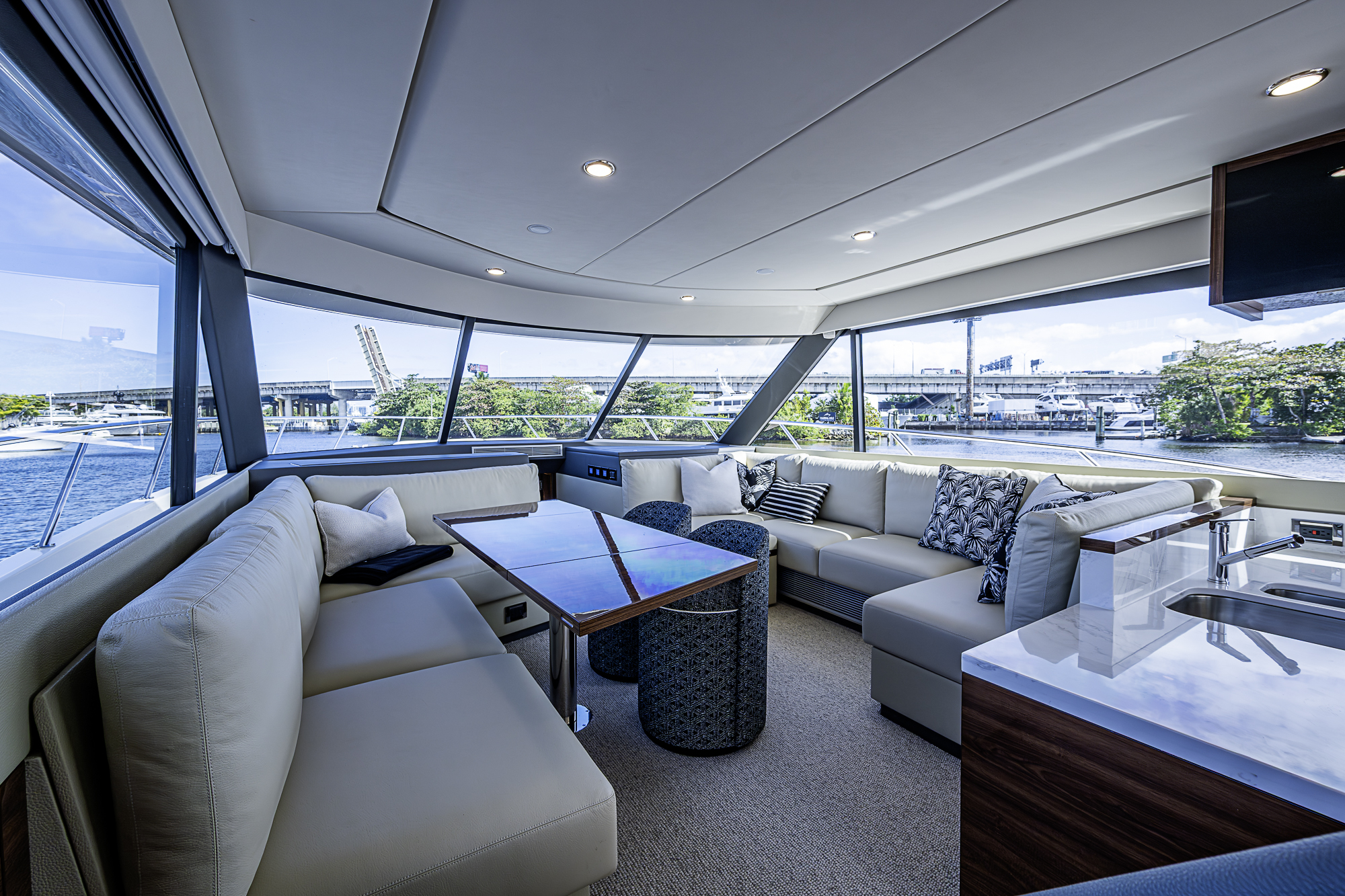M60-26 yacht photo 86