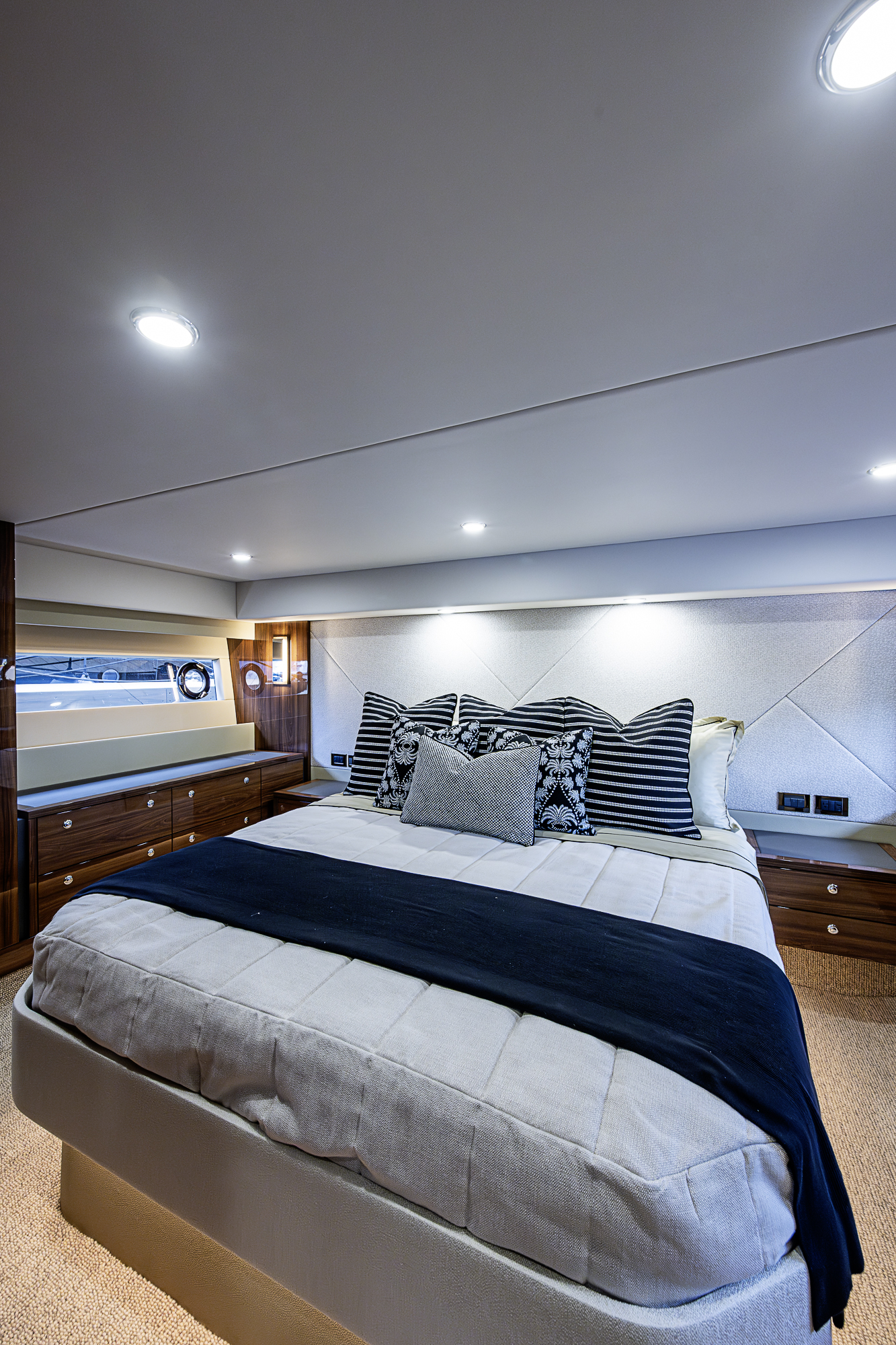 M60-26 yacht photo 109