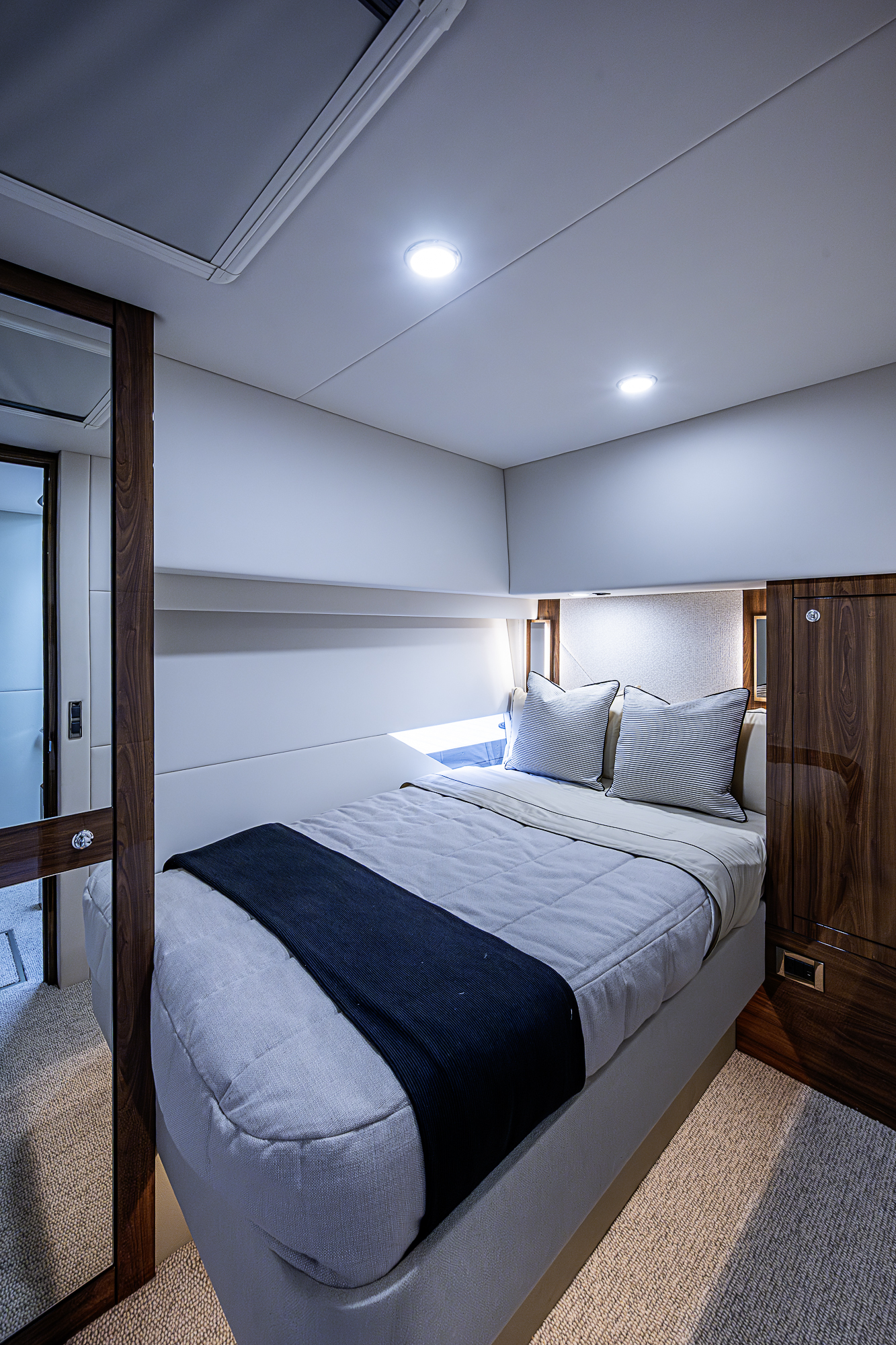 M60-26 yacht photo 104