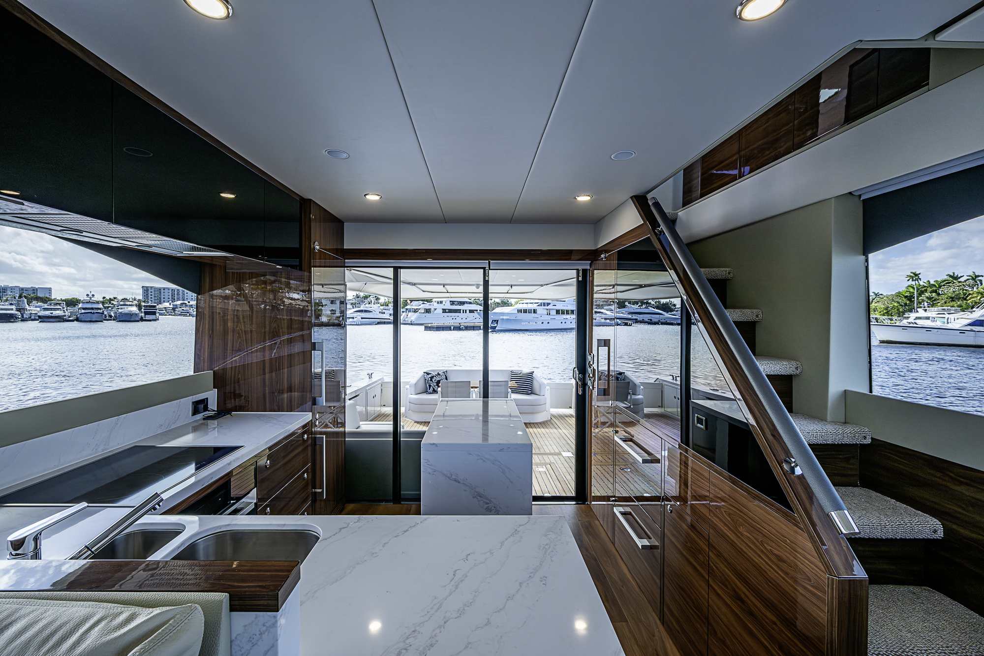 M60-26 yacht photo 90