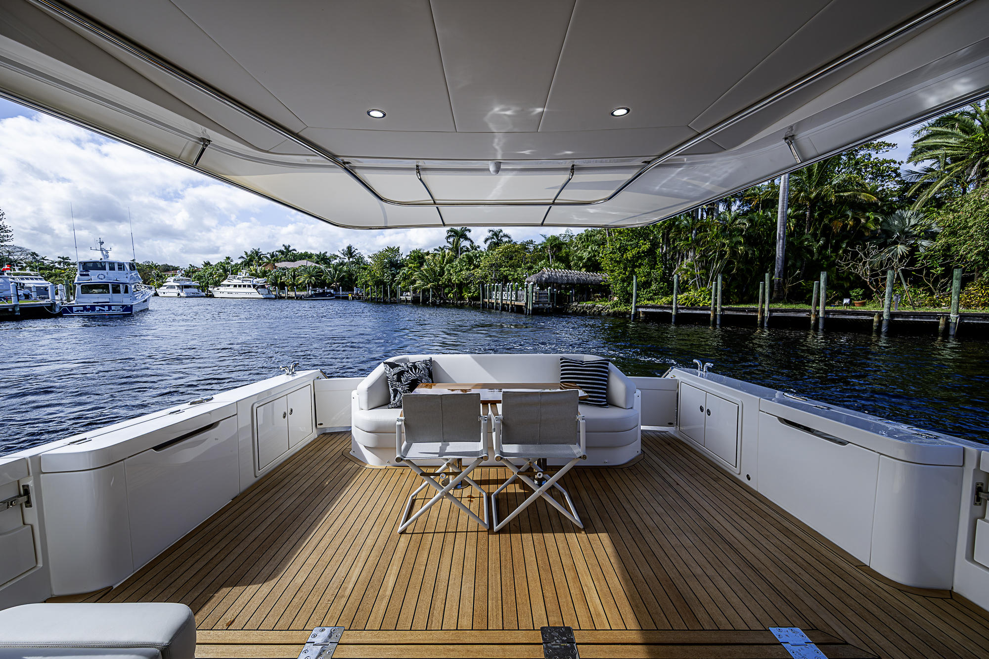 M60-26 yacht photo 56