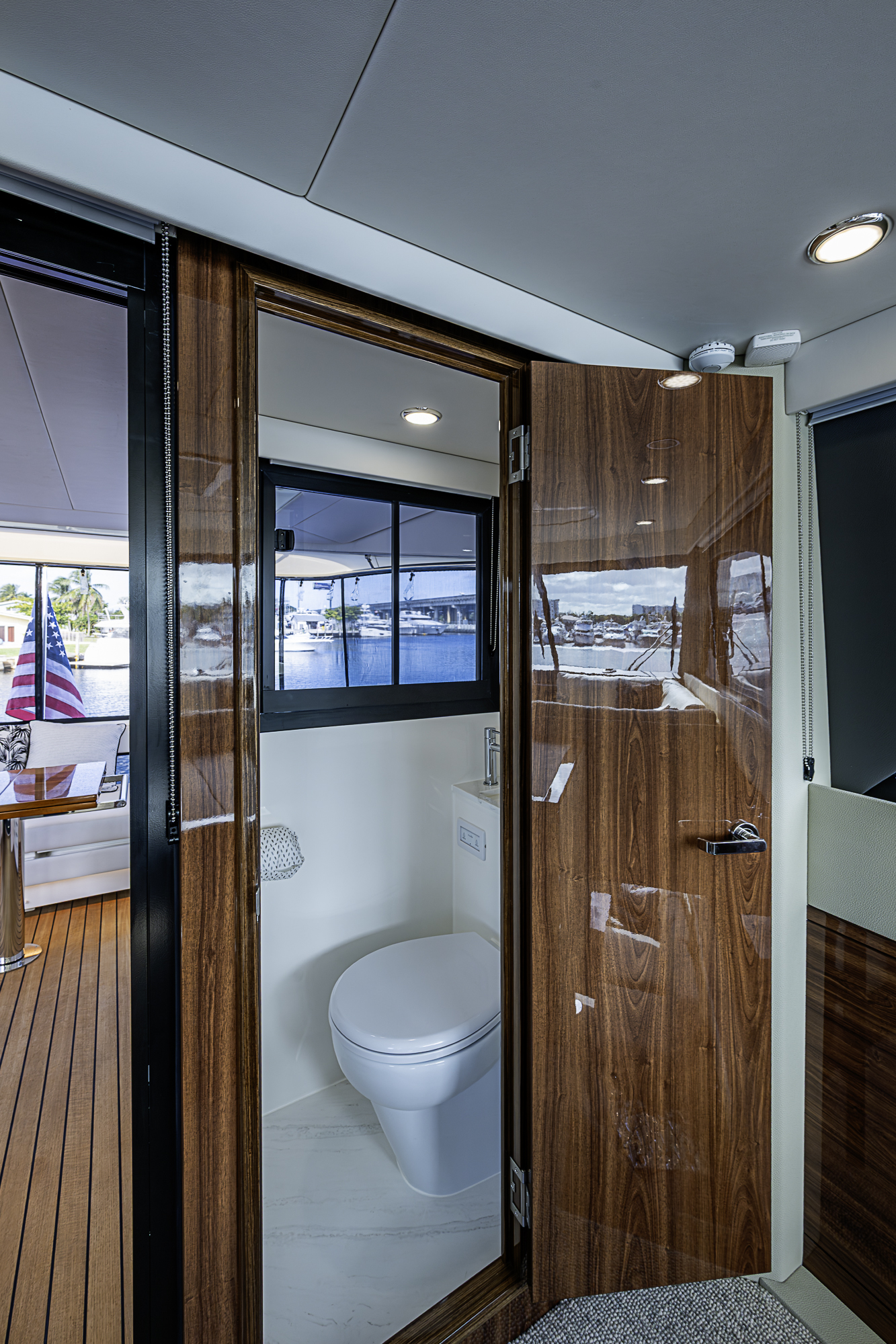 M60-26 yacht photo 36