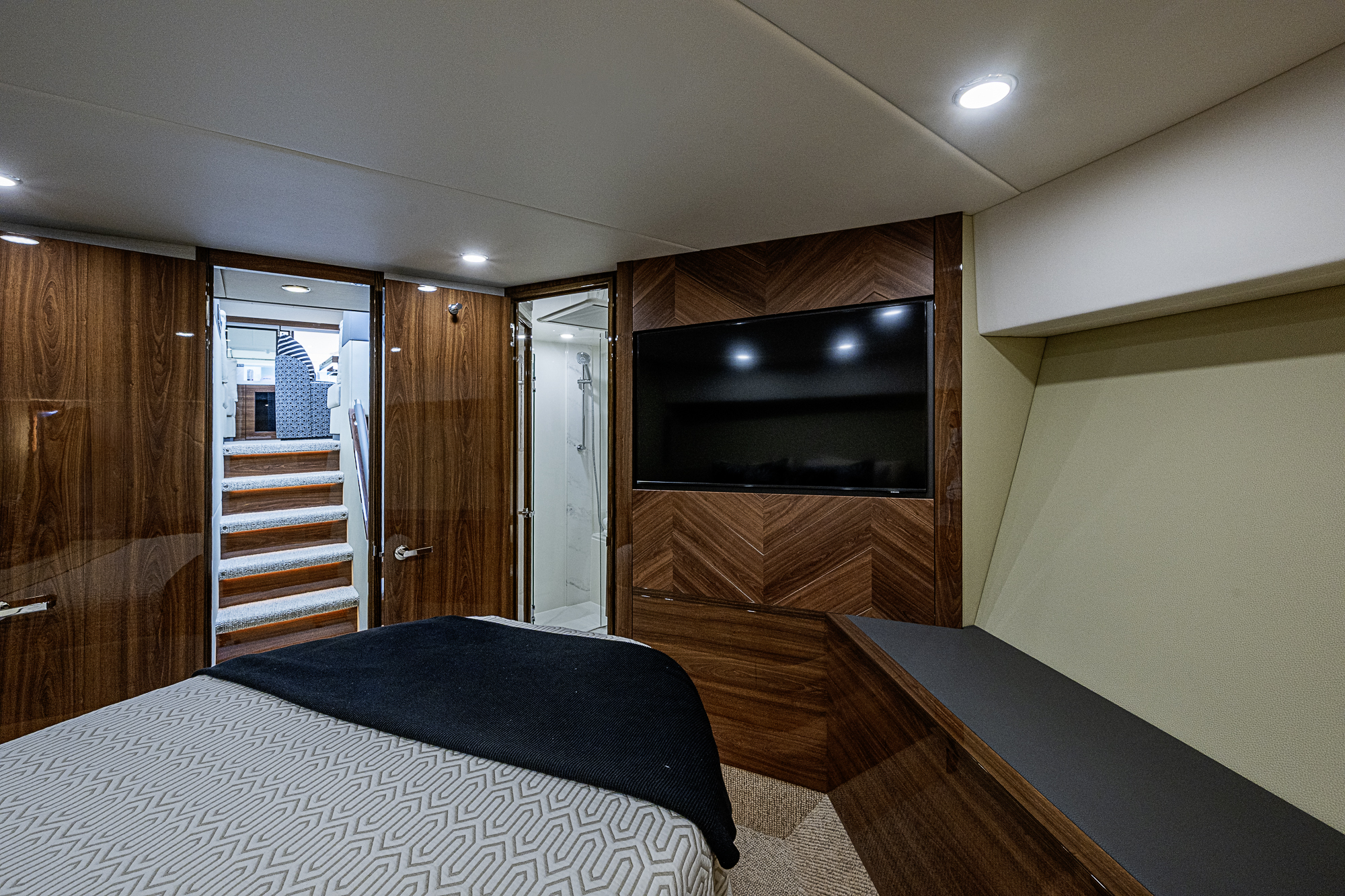 M60-26 yacht photo 94