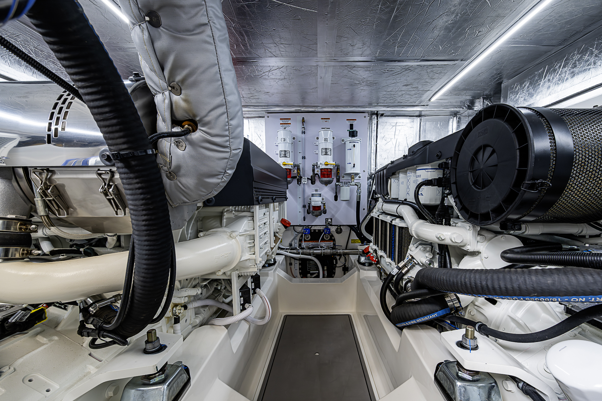 M60-26 yacht photo 64