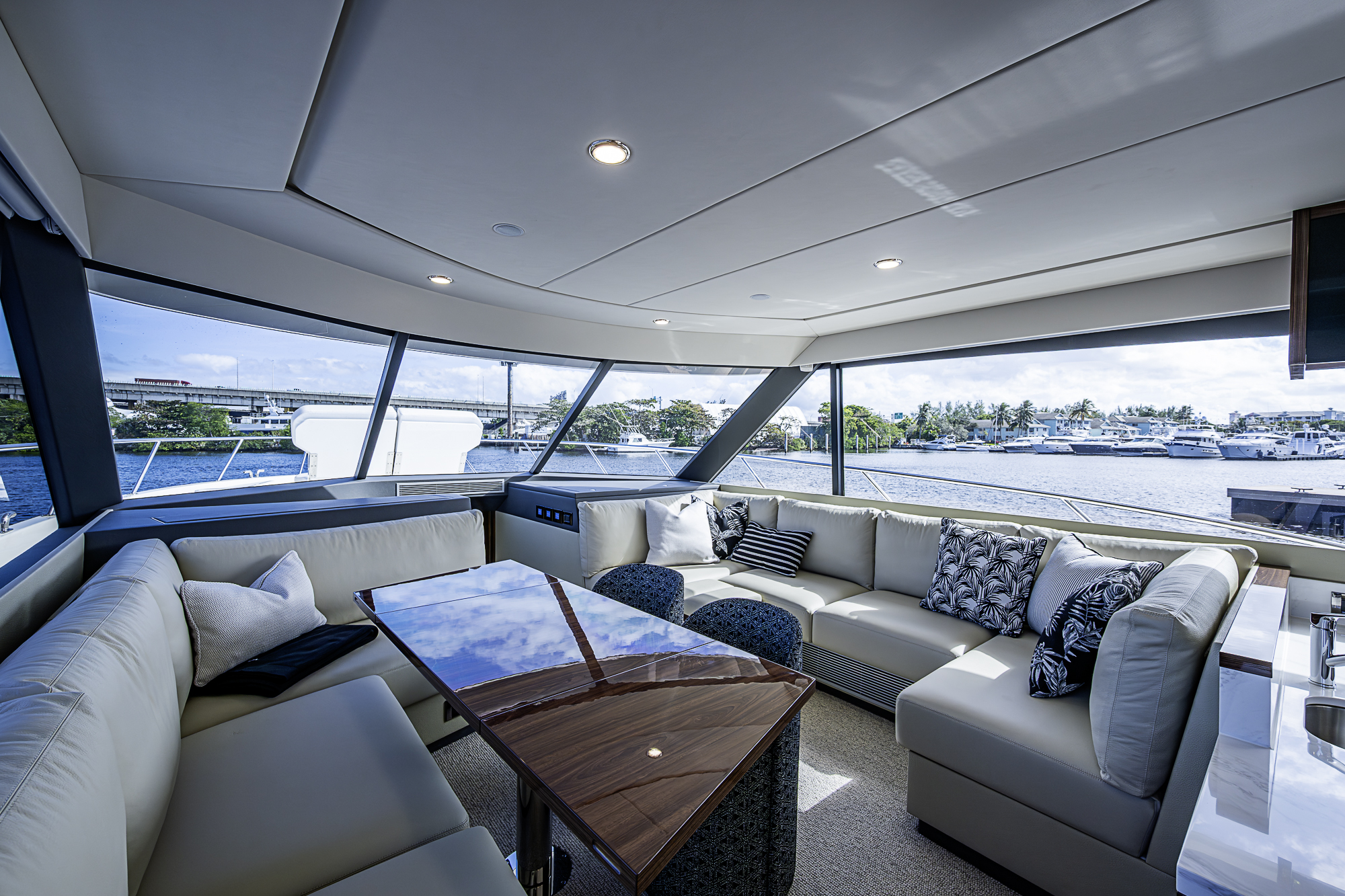 M60-26 yacht photo 85