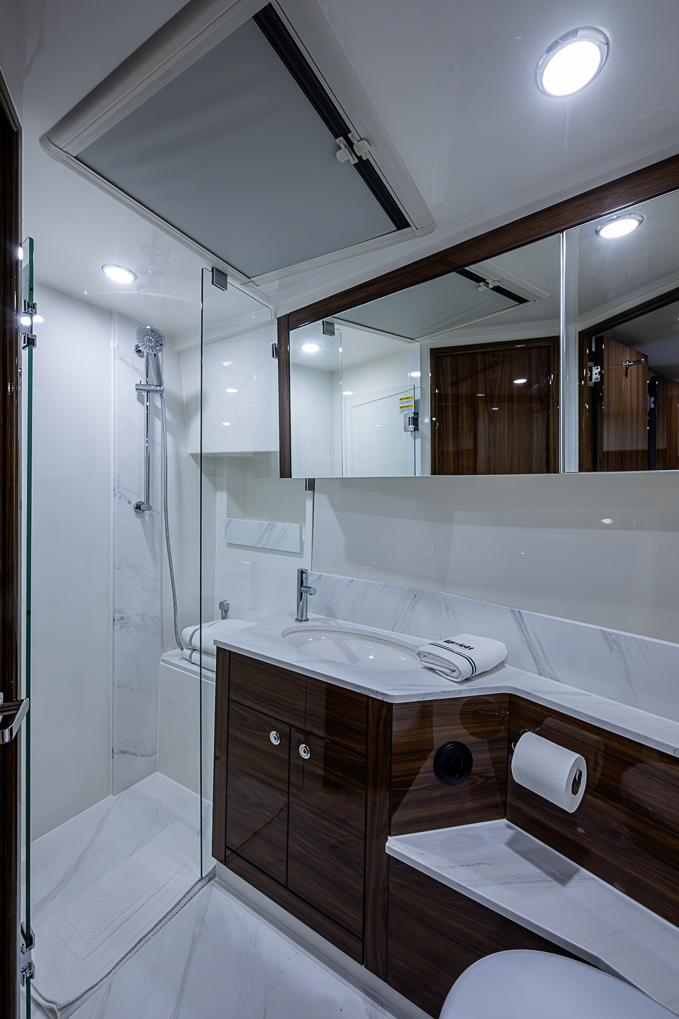 M60-26 yacht photo 99